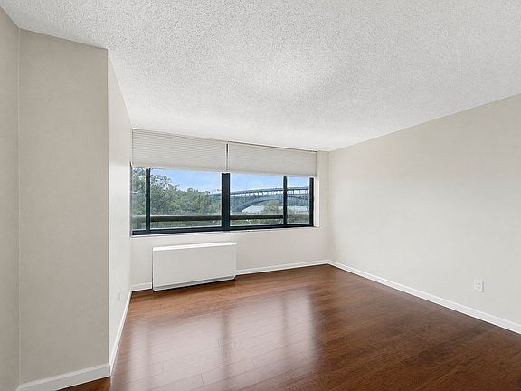 5th image of 2287 Johnson Ave APT 4F
