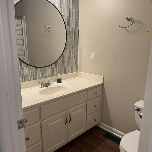 589 Thomas Rd — Photo 9