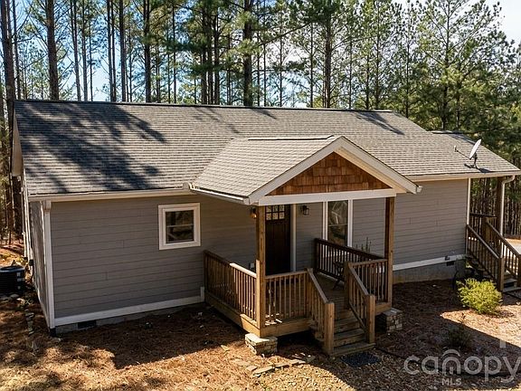 2nd image of 386 Sunset Dr #14