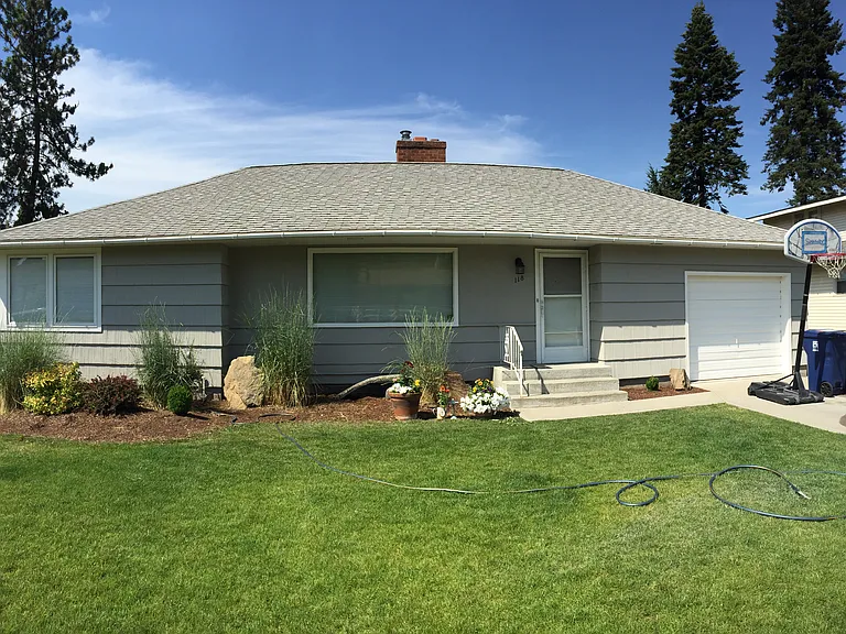 118 W 30th Ave — Photo 1