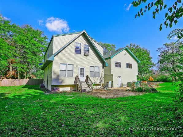 16386 New Ave