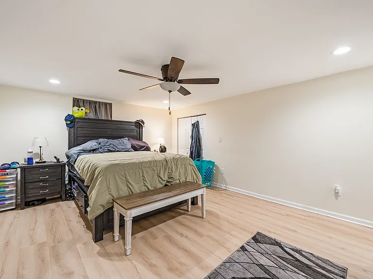 2111 Lowell Ave — Photo 21