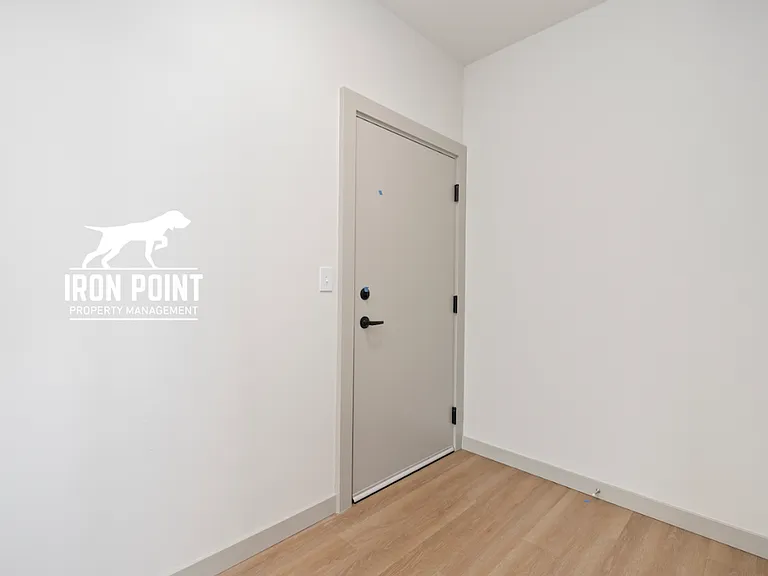 2219 W Kootenai St — Photo 13