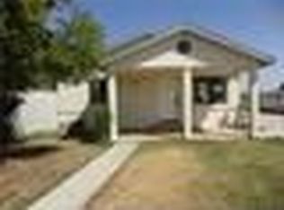 1060 Olive Rd, Earlimart, CA 93219