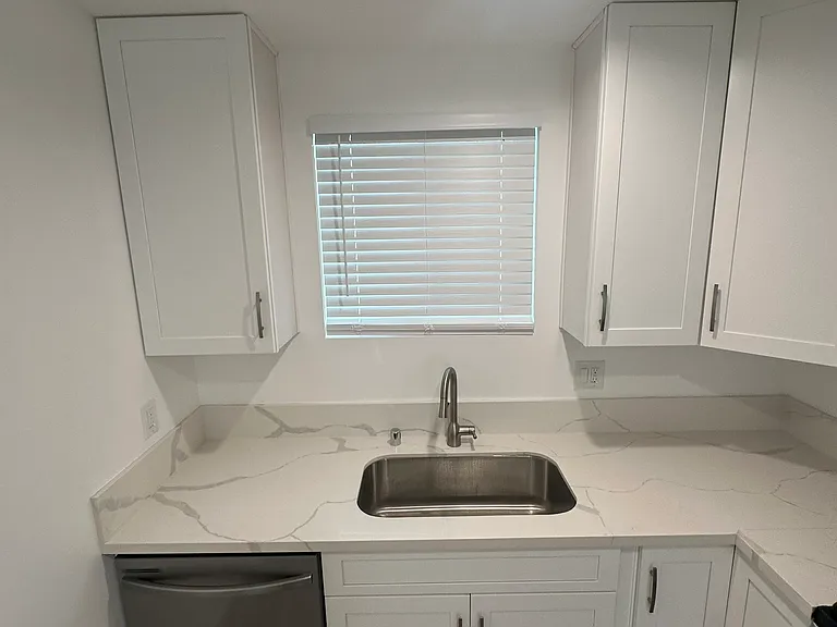14529 Hartland St #14529 — Photo 7