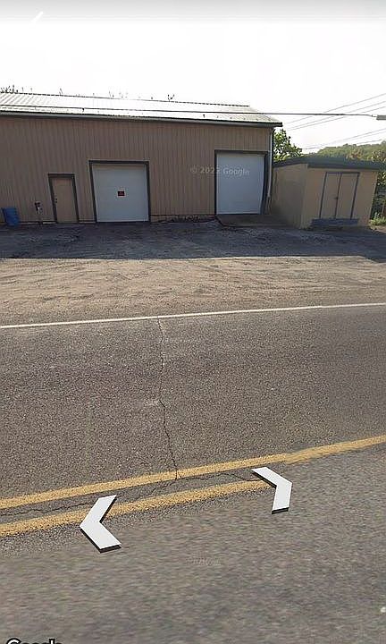 2nd image of 4288 Bloomingrove Rd