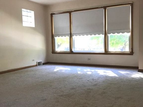 3rd image of 5510 W Bryn Mawr Ave