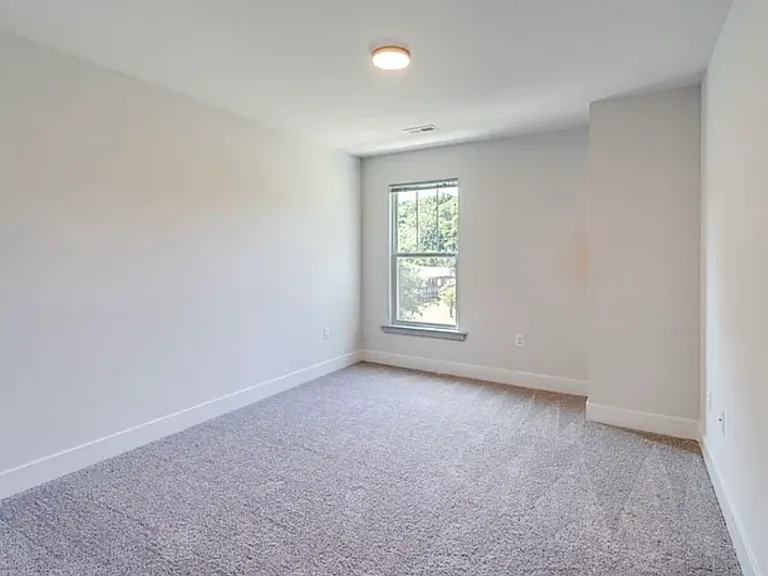 7 Limox Ln — Photo 20