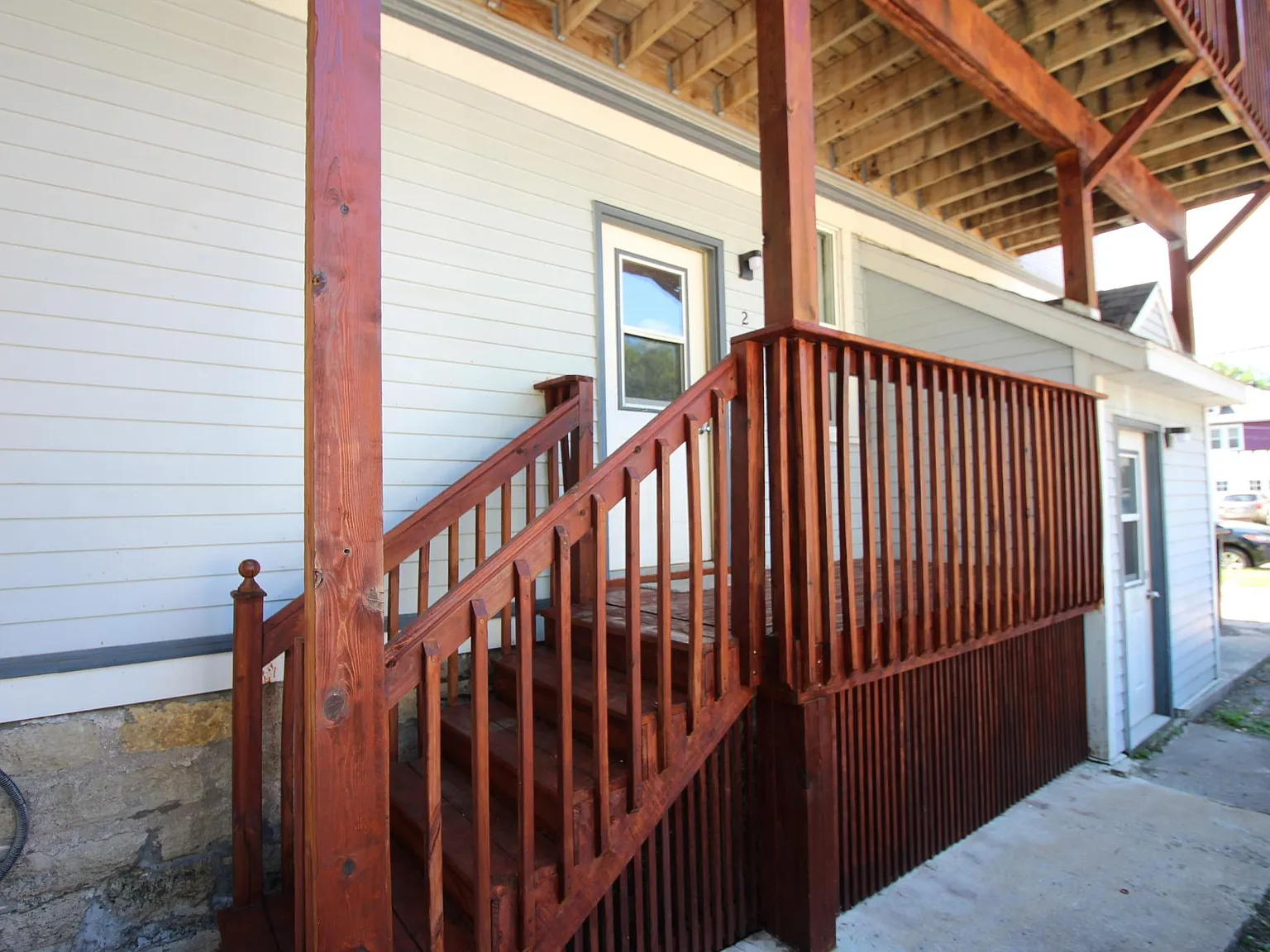 5 bed, 1800 sqft, $1,925 — Photo 4