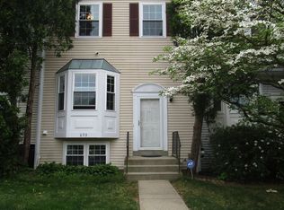 893 Bayridge Dr, Gaithersburg, MD 20878