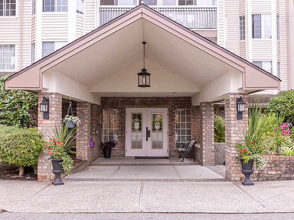 2nd image of 2491 Gladwin Rd #205