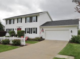 355 Spring Valley Dr, Zanesville, OH 43701