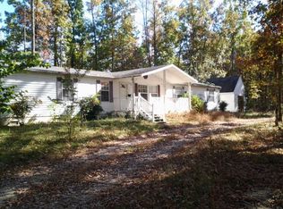 1322 Camp Belle Air Rd, Sparta, TN 38583