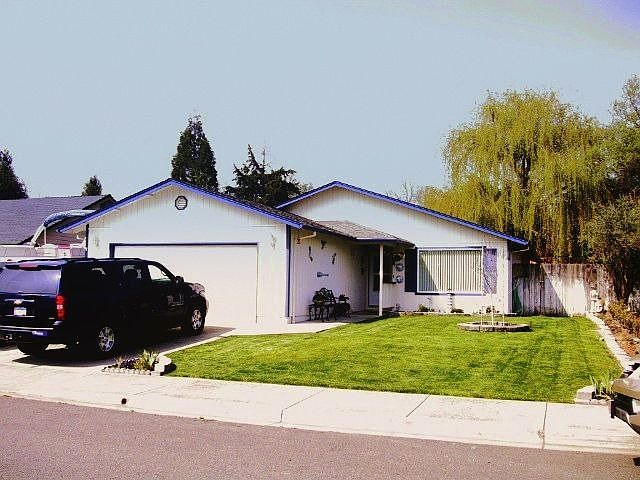 1st image of 217 Candis Dr