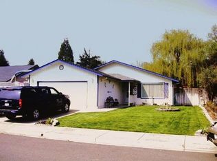 217 Candis Dr, Eagle Pt, OR 97524