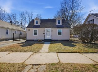 126 Windemere St, Springfield, MA 01104