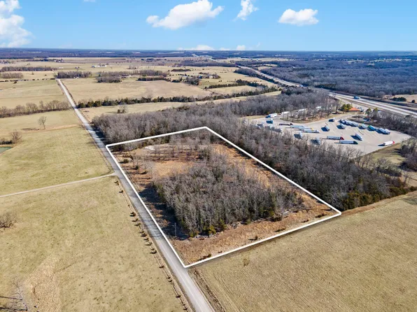 2596 Country Trails Road, Conway, MO 65632