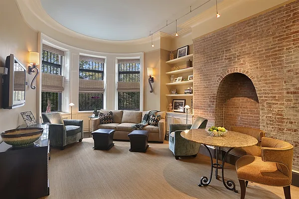 Sold by Corcoran | media 6