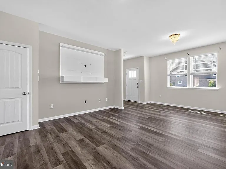 525 Little Eden Way — Photo 9