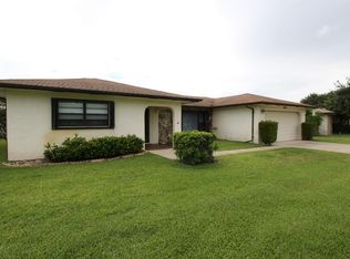 2142 SE Dolphin Rd, Pt Saint Lucie, FL 34953
