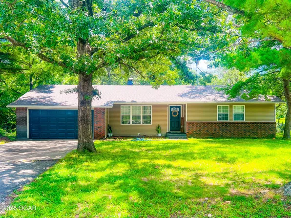 6614 Geneva Dr, Joplin, MO 64801