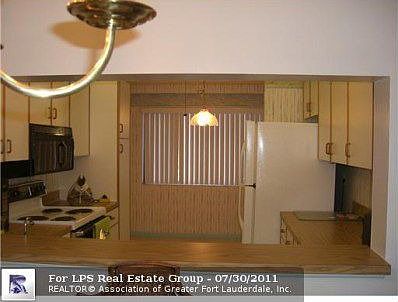 3rd image of 10434 E Clairmont Cir #208