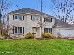 844 Lyndhurst Ct, Naperville, IL 60563