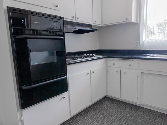 3rd image of 2712 Mission Village Dr APT E1