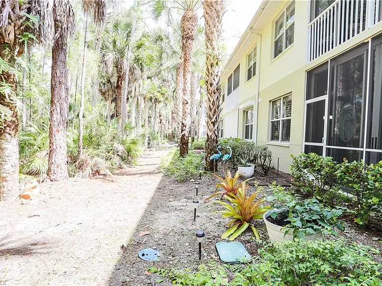 1710 Tarpon Bay Dr S #4 — Photo 26