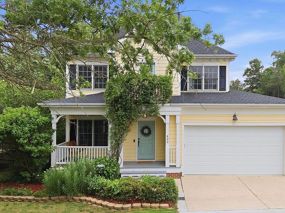 1st image of 800 Meadow Flowers Ave