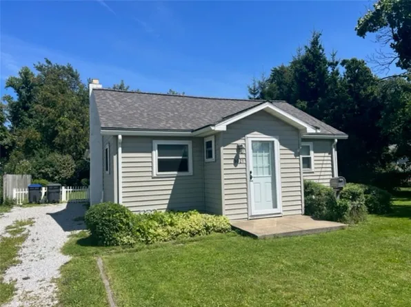 3021 Garland St, Erie, PA 16506