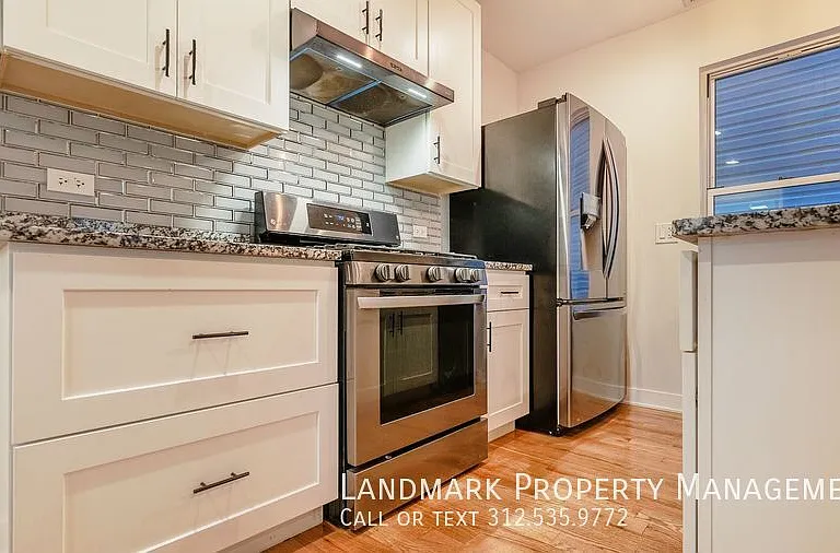 2038 W 21st St #1 — Photo 3