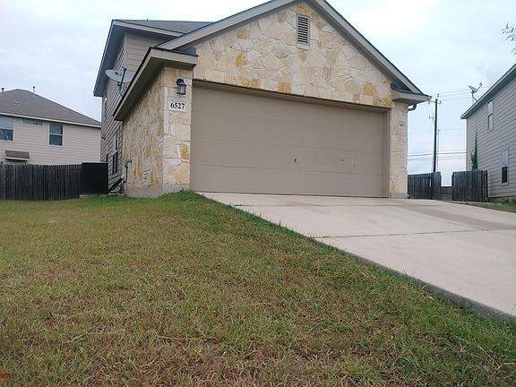 2nd image of 6527 Candlearch Cir