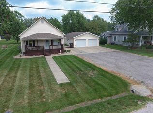 485 School St, Livingston, IL