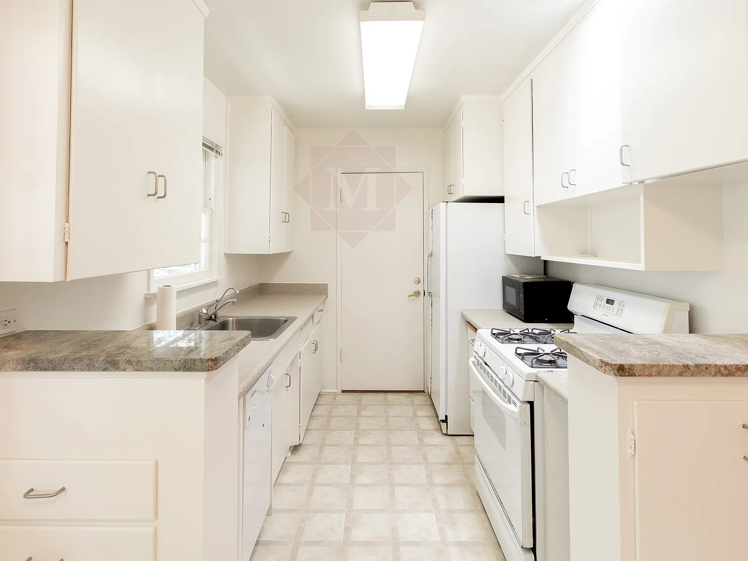 2 bed, $3,395 — Photo 1