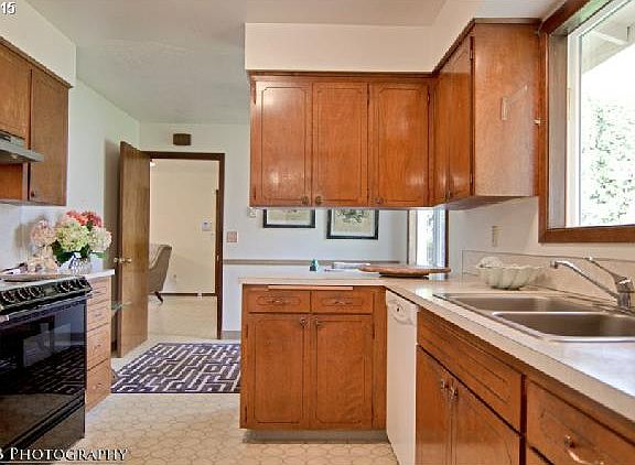 4th image of 8900 NE 59th St
