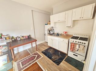 1600 W Morse Ave #3, Chicago, IL 60626