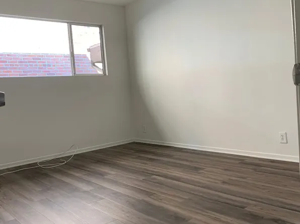 Hollywood Villa Apts., 7067 Hawthorn Ave APT 11, Los Angeles, CA 90028