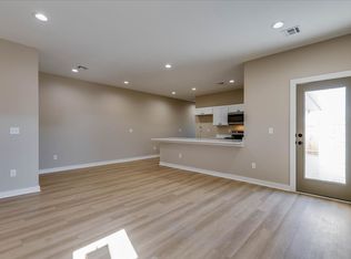 448 S Longbranch Dr, Maize, KS 67101