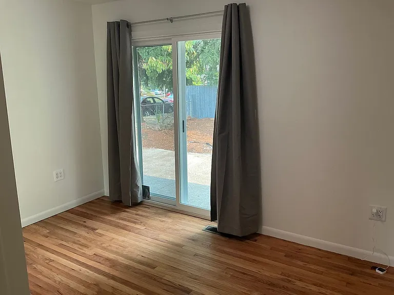 7806 N Newman Ave — Photo 5