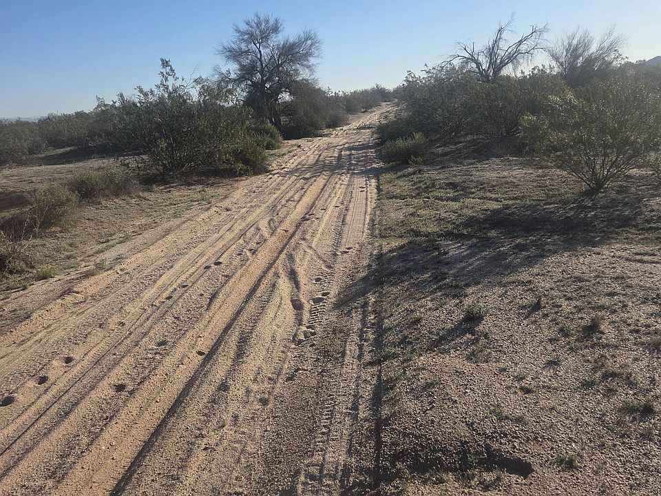 2nd image of 6 W Ventada Rd #Road65