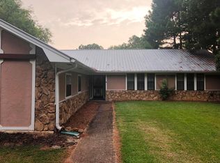 1902 Lawndale Dr, Tupelo, MS 38801