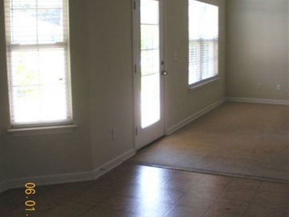 5th image of 2079 Indigo St