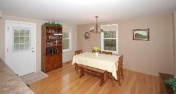 5th image of 9334 Bentridge Ave