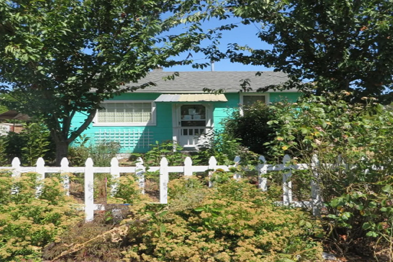 3225 Knox Butte Ave NE photo 1