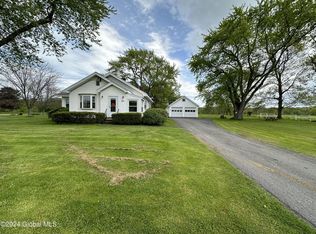 143 Snooks Corners Rd, Amsterdam, NY 12010