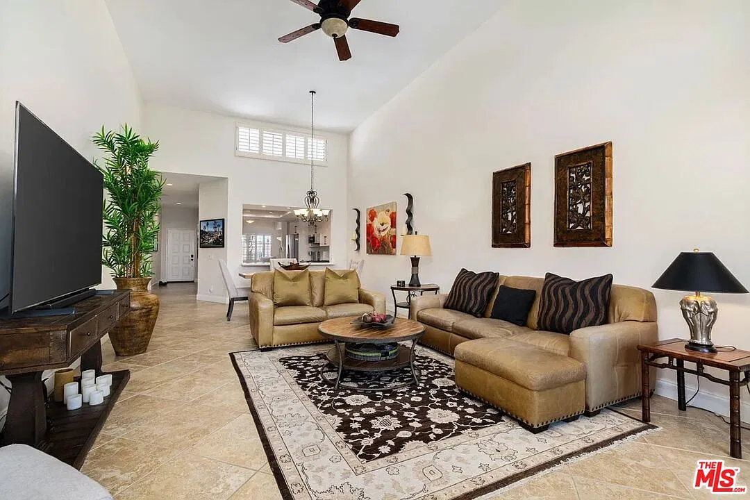 2 bed, 2.0 bath, 1549 sqft, $5,500 — Photo 4