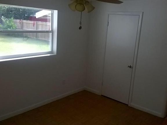 5th image of 5871 Driftwood Dr