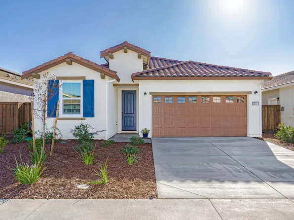 2085 Lark Way, Dixon, CA 95620