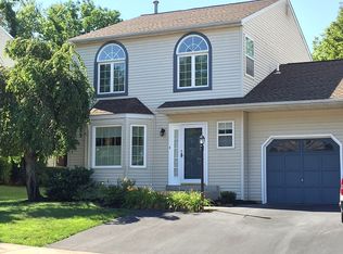 102 Apache Ln, Royersford, PA 19468